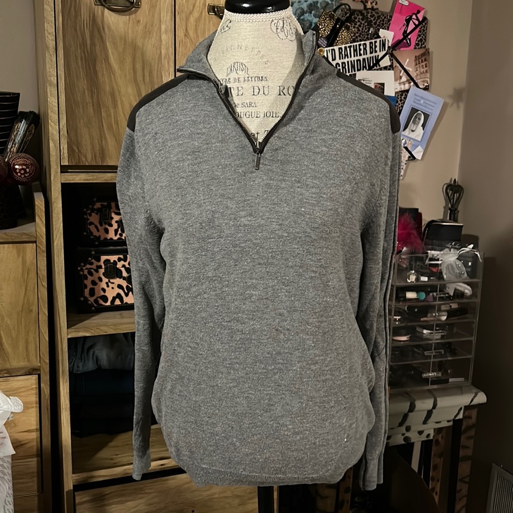 Harrison Davis Gray Sweater - Small